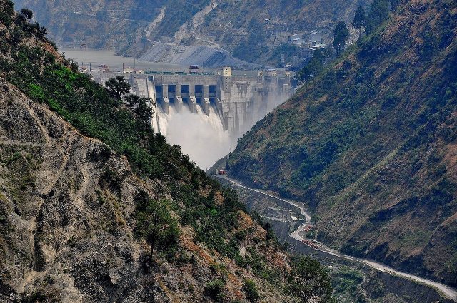 PM inaugurates Kishanganga Hydroelectric Project; lays Foundation Stone of the Pakal Dul Power Project in J&K